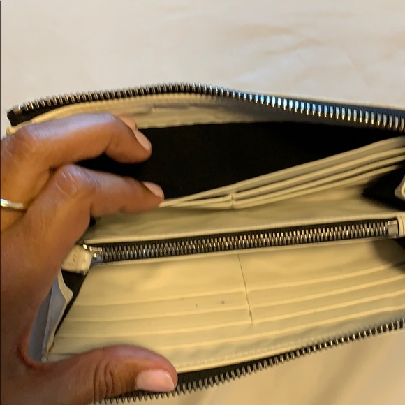 MCQ Wallet - Picture 5 of 10